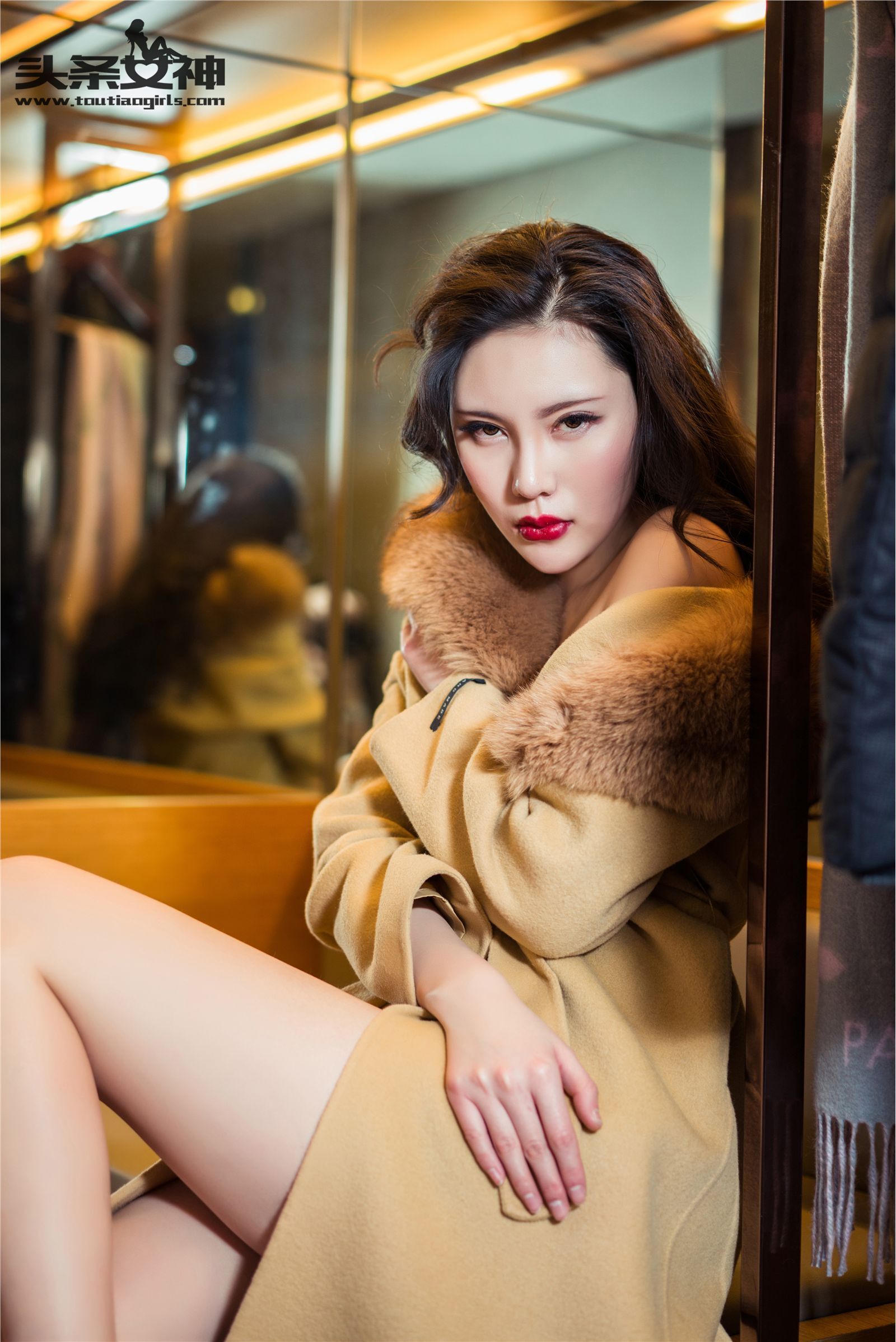 [Toutiaogirls]头条女神 2016.05.06 妖冶美艳OL 米娅